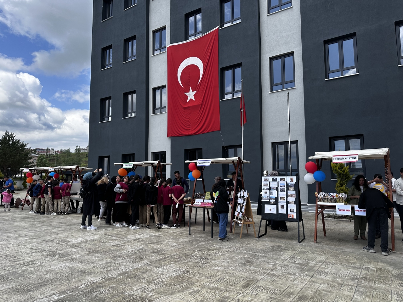 Şebinkarahisar'da bilim şenliği düzenlendi