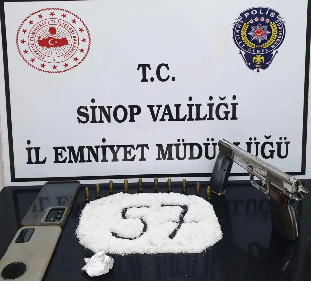 Sinop'ta uyuşturucu operasyonunda yakalanan 2 zanlıdan biri tutuklandı