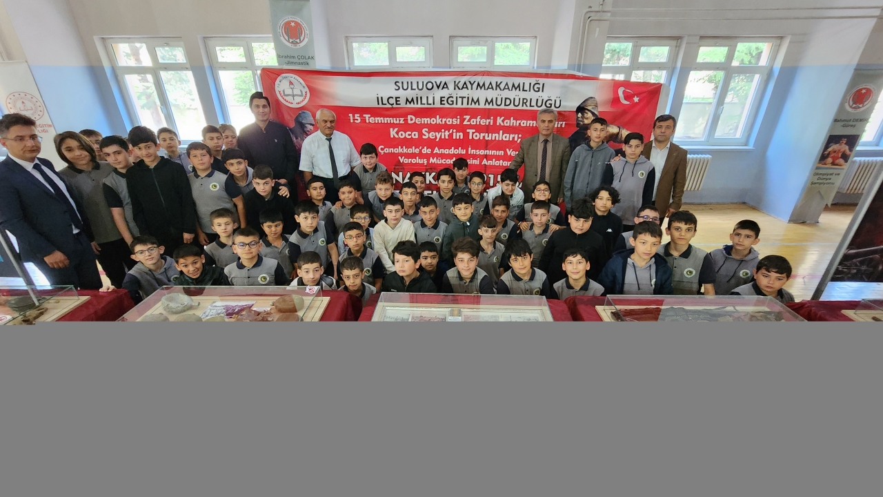 Suluova’da Çanakkale Gezici Müze Sergisi açıldı