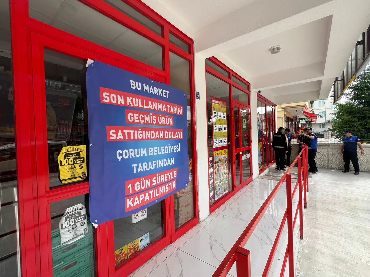 Çorum Belediyesi Bir Marketi Daha Kapattı