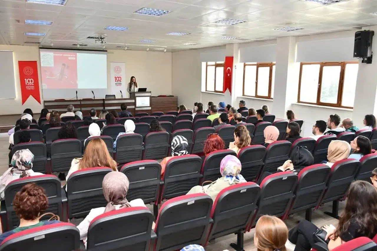 Eğitimcilere Elektronik Sigara Eğitimi Verildi
