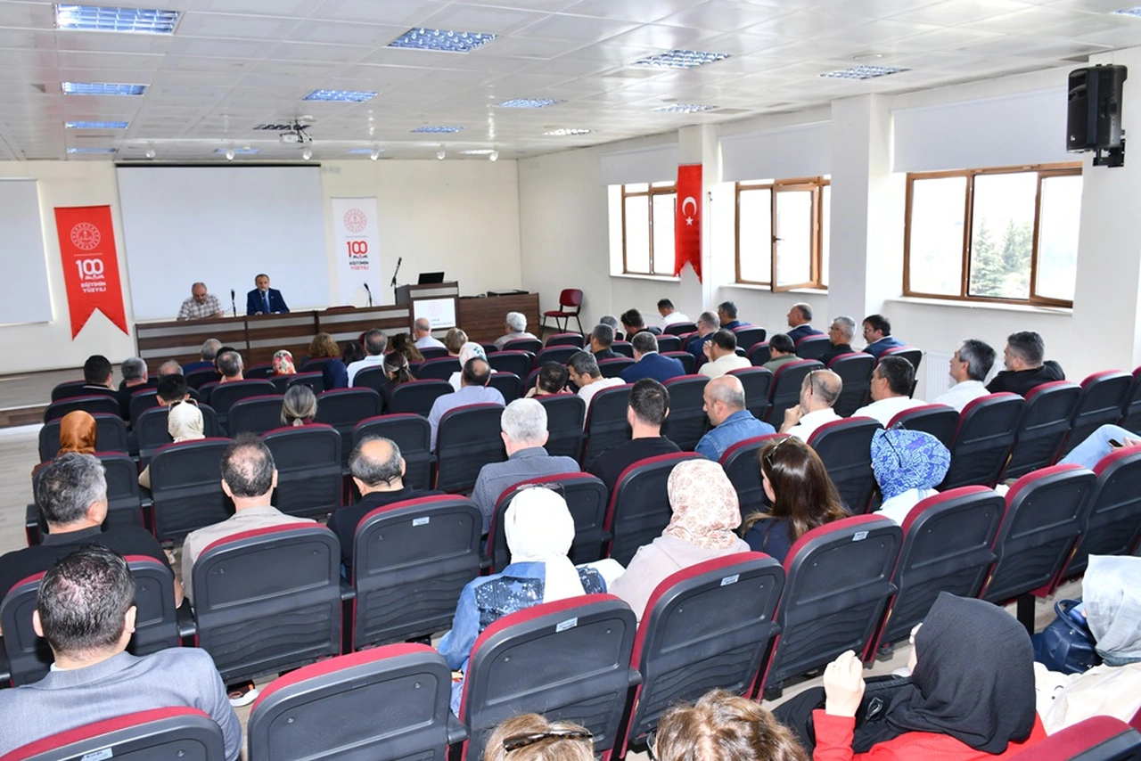 Meslek Öğrencilerinin Staj Yapacağı İşletmeler Belirlendi