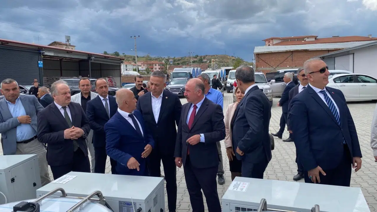 ‘Süt Fiyatları Düşük, Çiftçi Zor Durumda’
