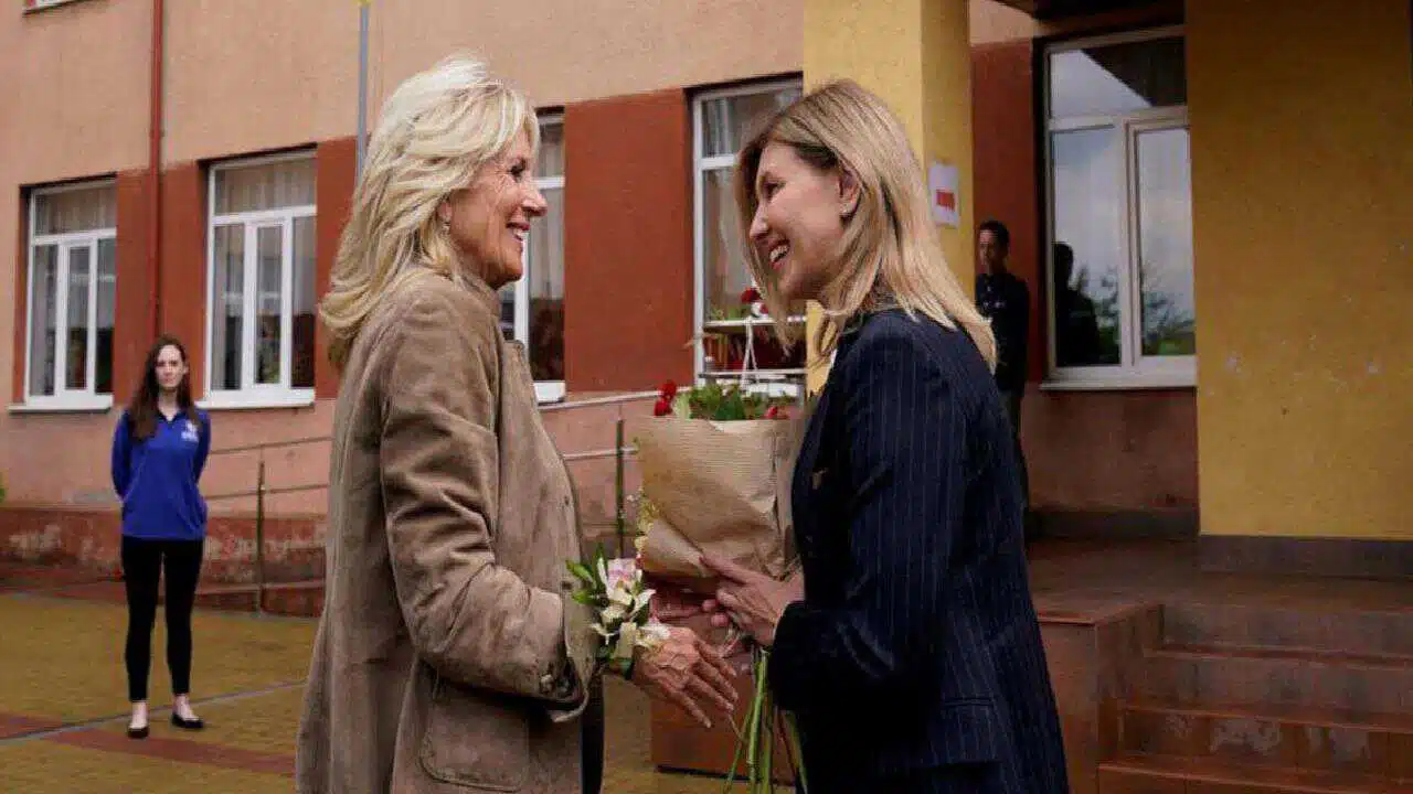 ABD'nin 'First Lady'si Ukrayna'da: Zelenskiy'in eşiyle görüştü