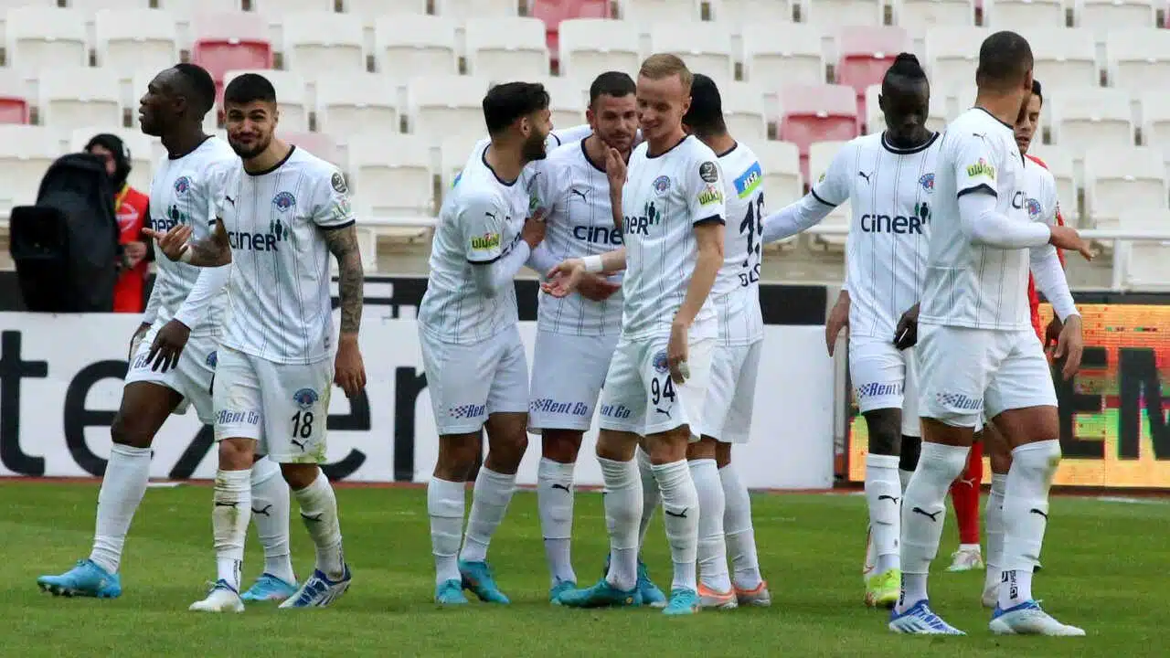 Kasımpaşa, Sivas'tan 3 puanla dönüyor