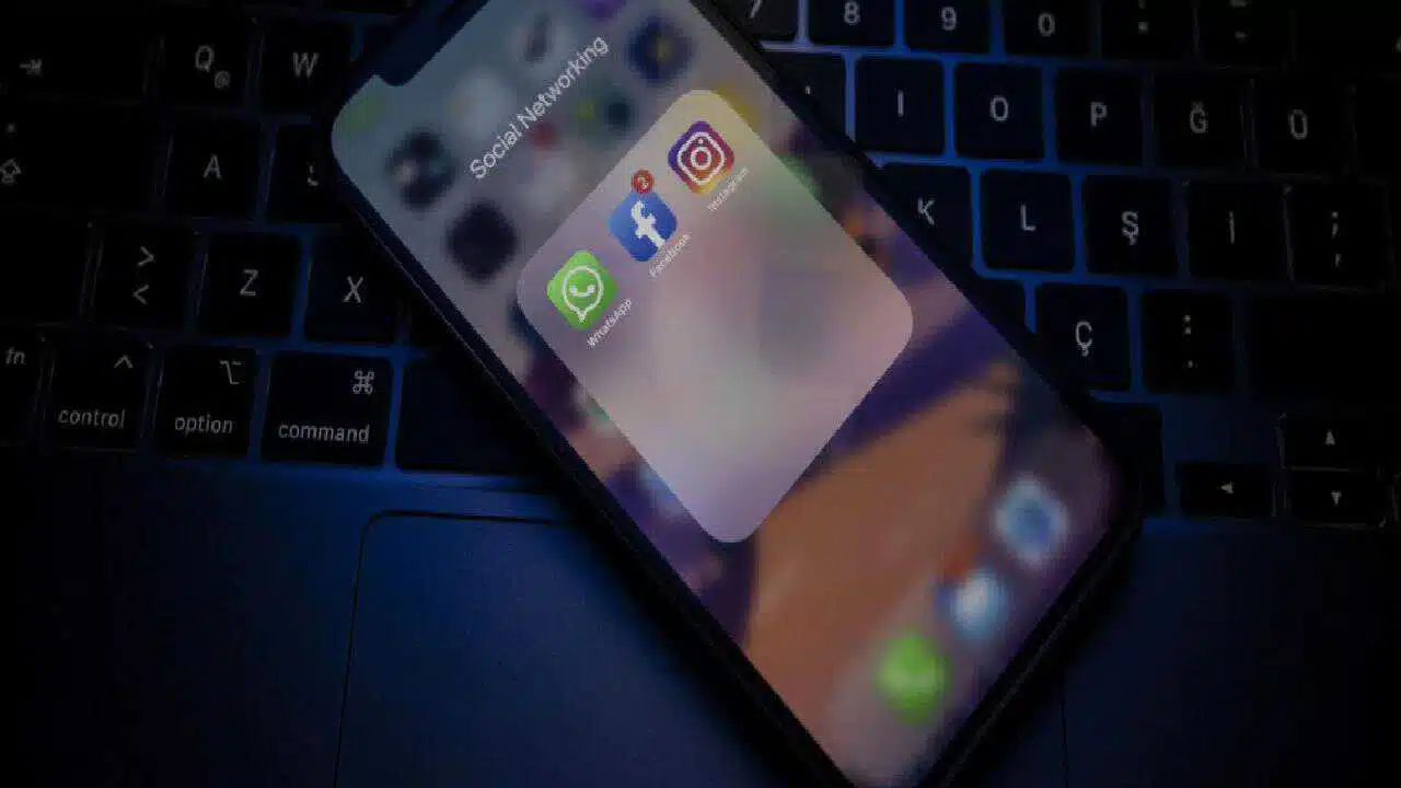WhatsApp, Instagram ve Facebook 'bazı bölgelerde' erişime açıldı