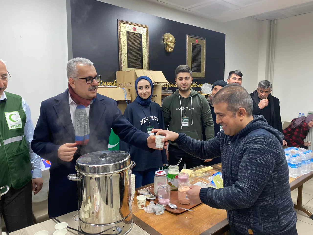 Ahlatcı Depremzedeler İle Bir Araya Geldi