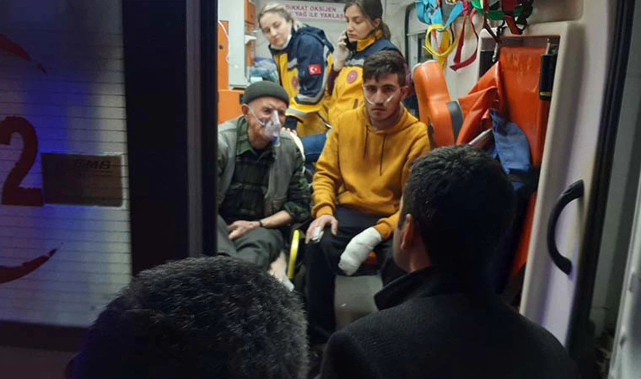 Evde Çıkan Yangında Bir Kişi Yaralandı