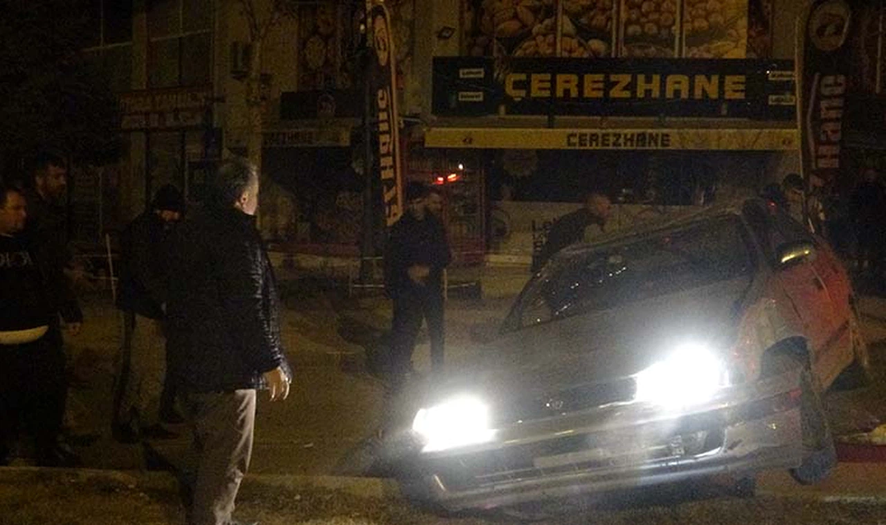 Kaza Yaptı, Aracı Bırakıp Kaçtı