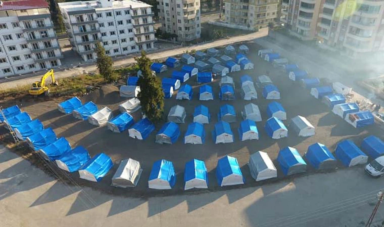 Sungurlu Belediyesi Hatay’da Çadır Kent Kurdu