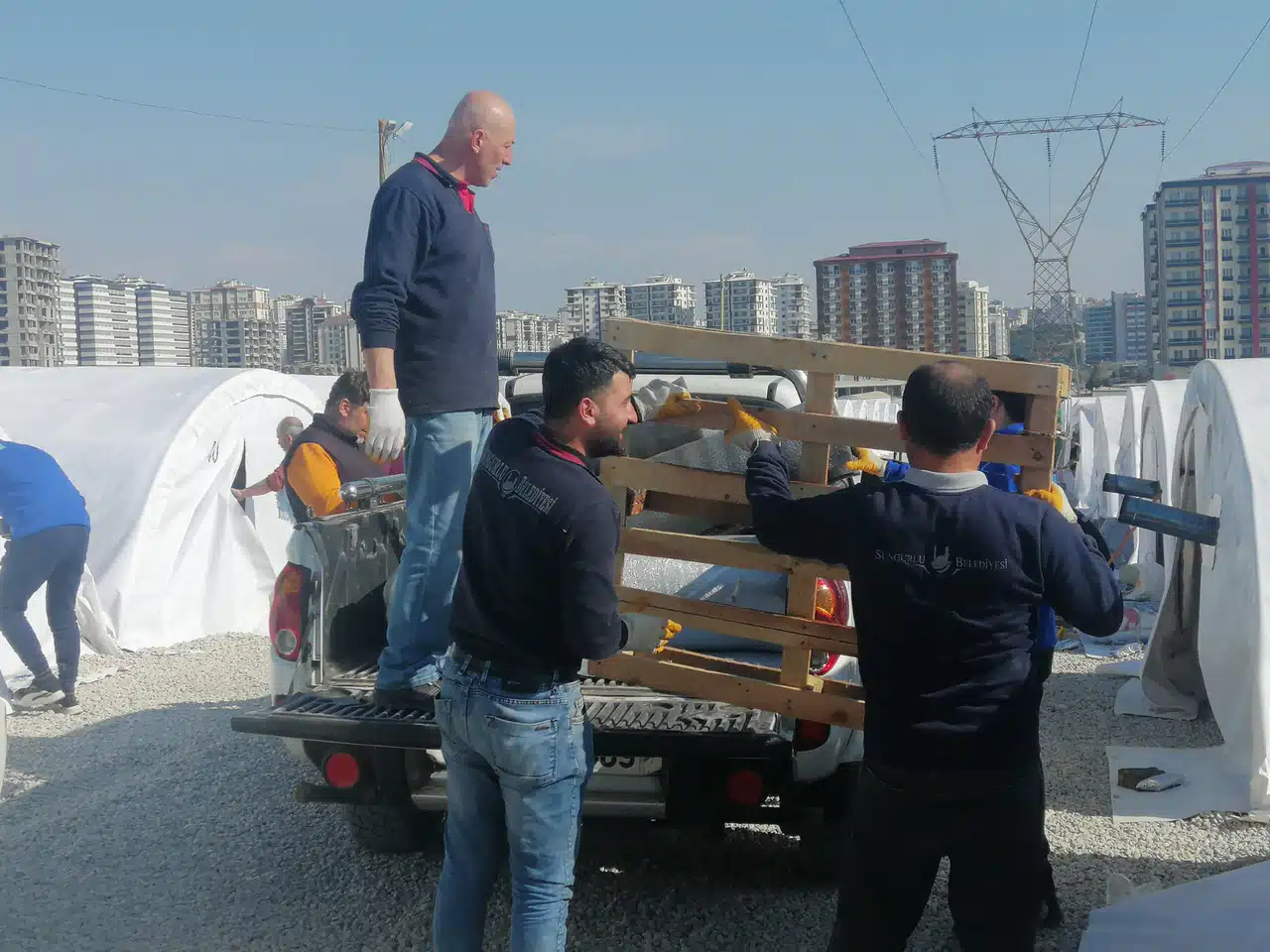 Sungurlu Ekibi, Çadır Kent Kurulumuna Yardım Etti