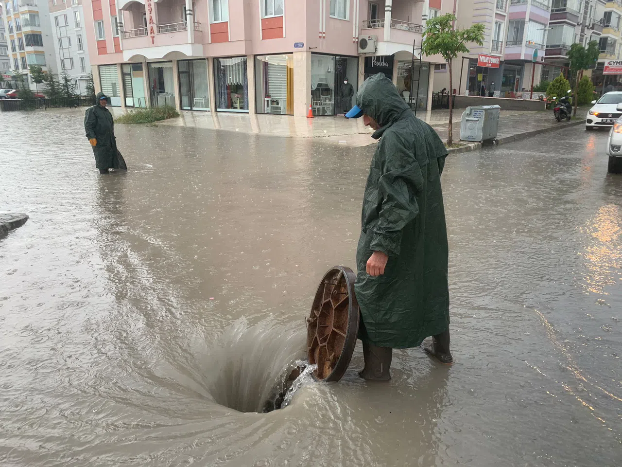 Yağmur Geliyor