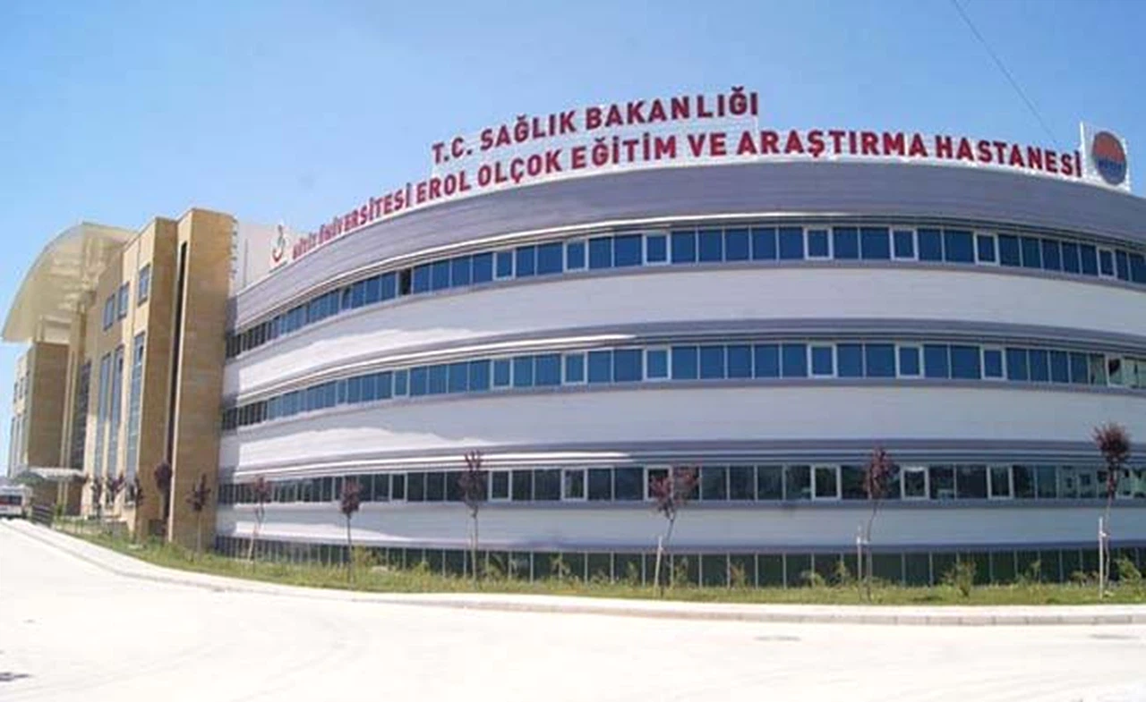 Hastaneye İki Cihaz Daha Kazandırıldı