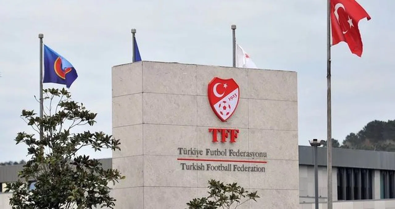 Hayatını Kaybedenler Anısına Saygı Duruşu