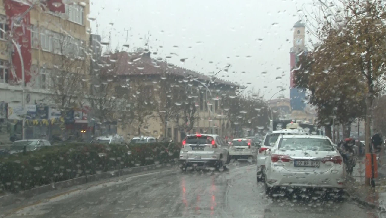 Hafta Sonu Yağışlı Geçecek