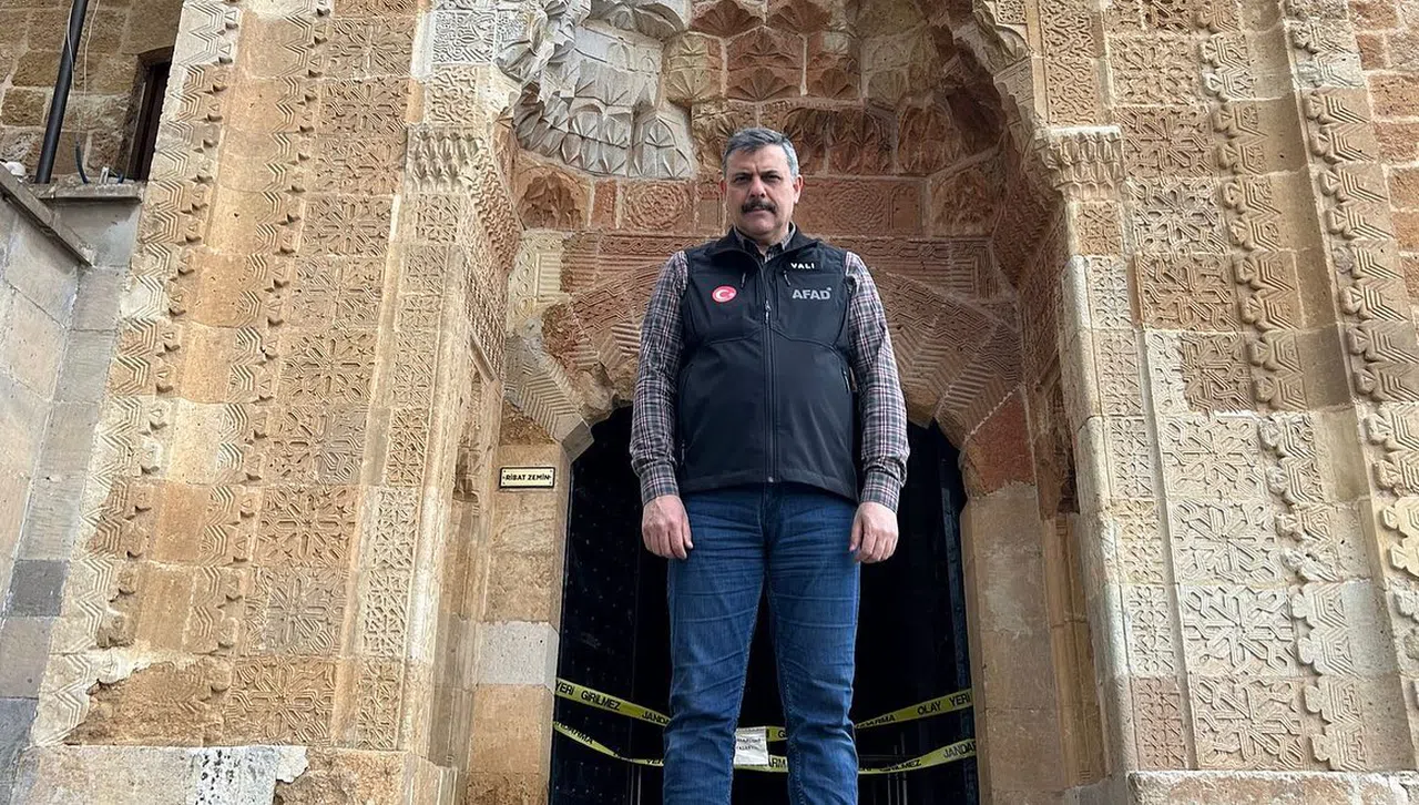 Çiftçi “Yedi Uyurlar”ı Gezdi