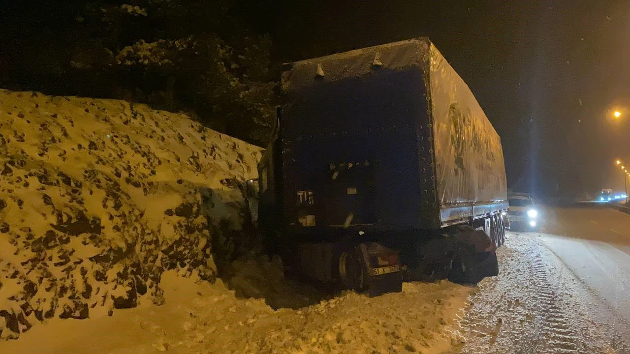 Kar Kaza Getirdi: Bir Yaralı