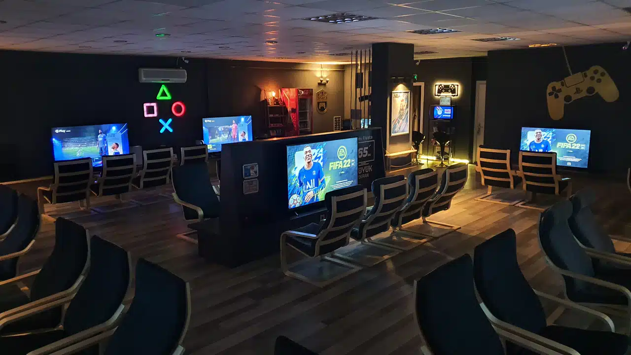 Arena’da Eğlence Sahura Kadar Sürecek
