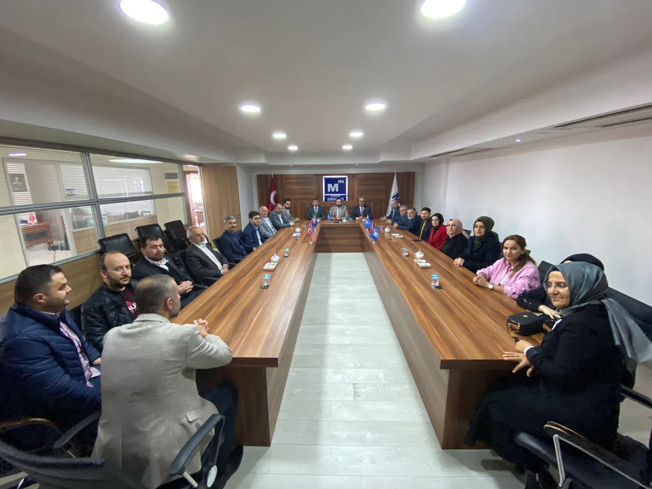 Ahlatcı: Demiryolundan Sonra Sırada Havaalanı Var