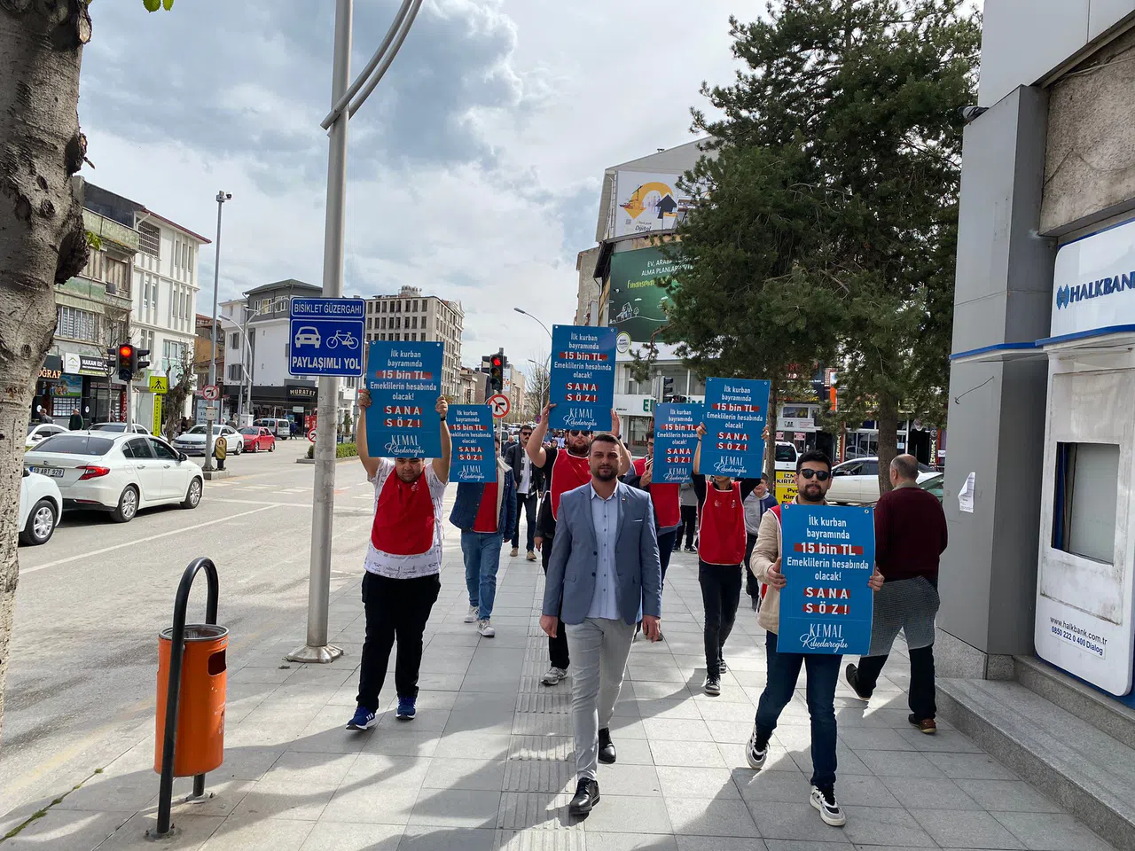 CHP’li Gençler Sokakta