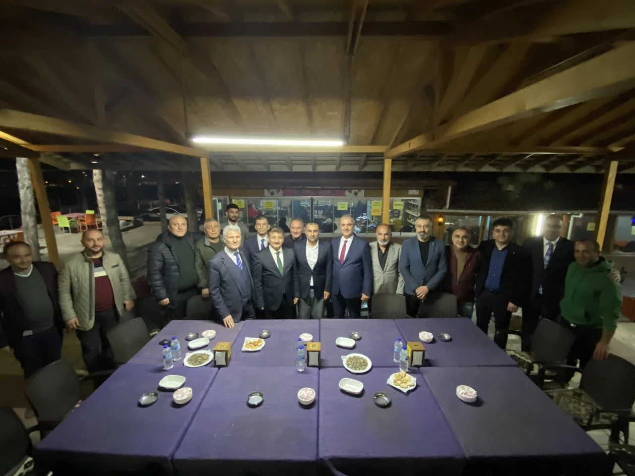 Gelecek Partisi’nden İstifa Etti, AK Parti’ye Geçti