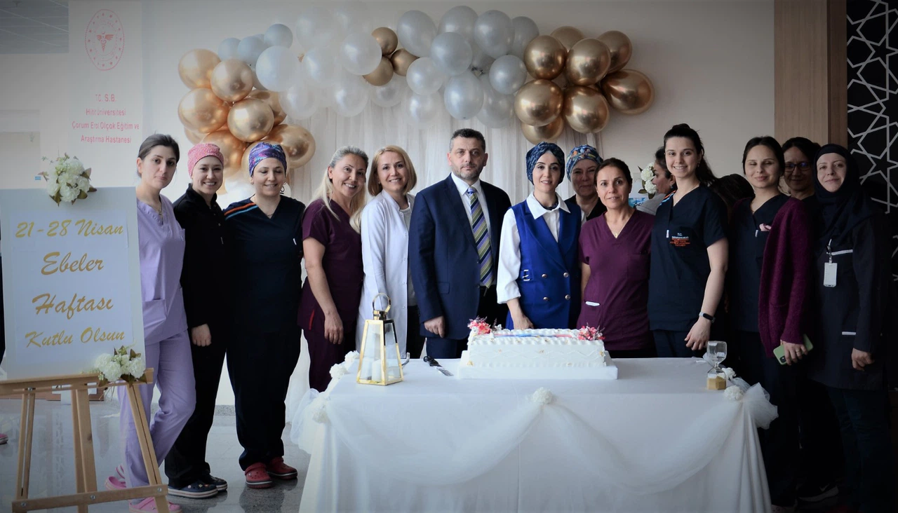 Hastanede Ebeler Haftası Kutlandı