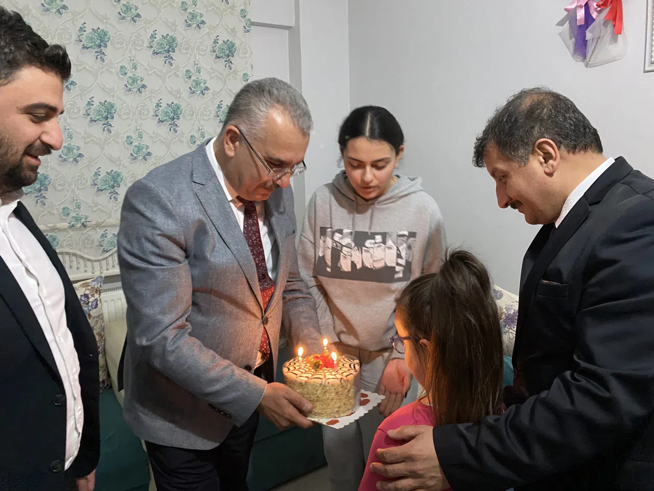 İlk Defa Oy Verecek Gençlere Sürpriz