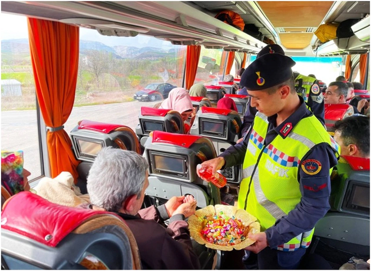 Jandarmadan Emniyet Kemeri Uygulaması