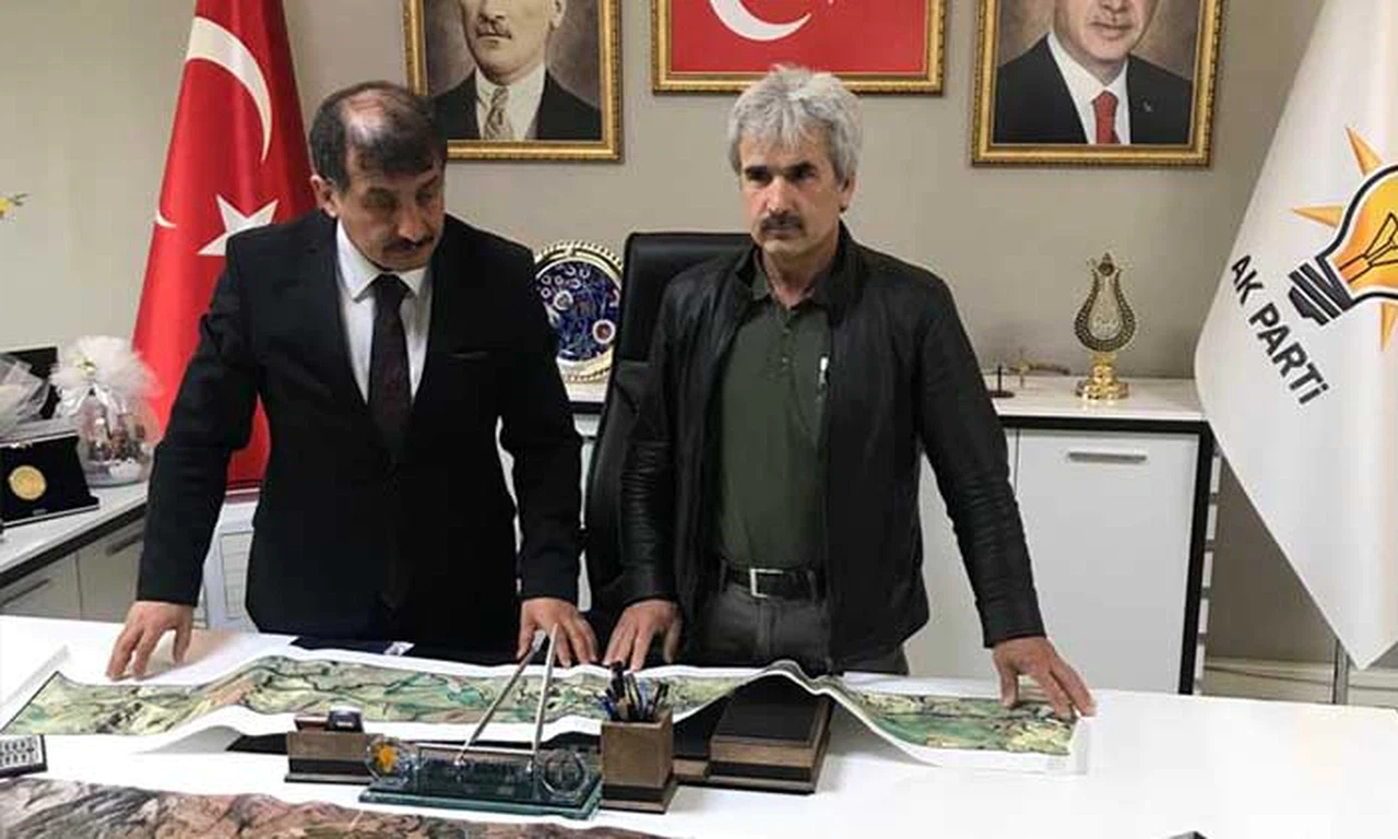 Ortaköy’ün Yol Sorununu AK Parti’ye Anlattı