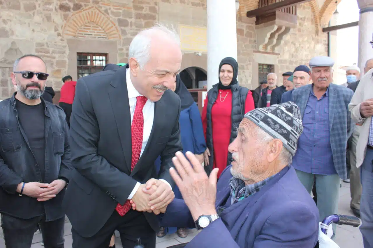 Gül, Dur Durak Bilmiyor