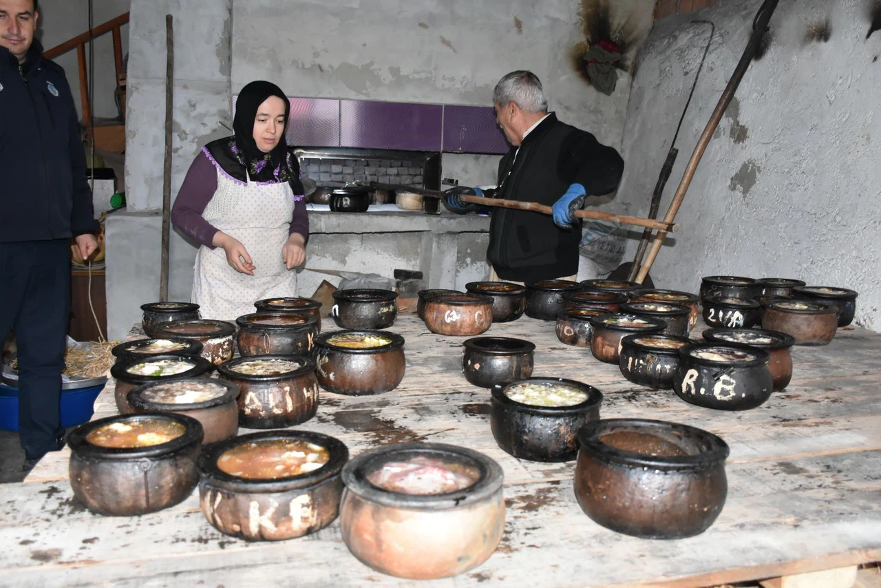 Yüzyıllık Gelenek