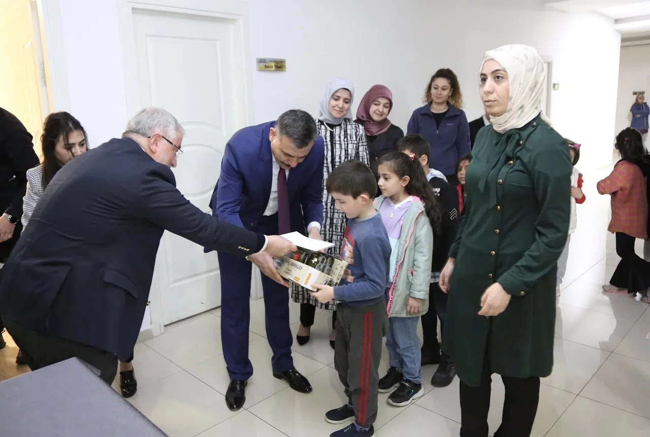 Yetim Çocuklarla İftarda Buluştular