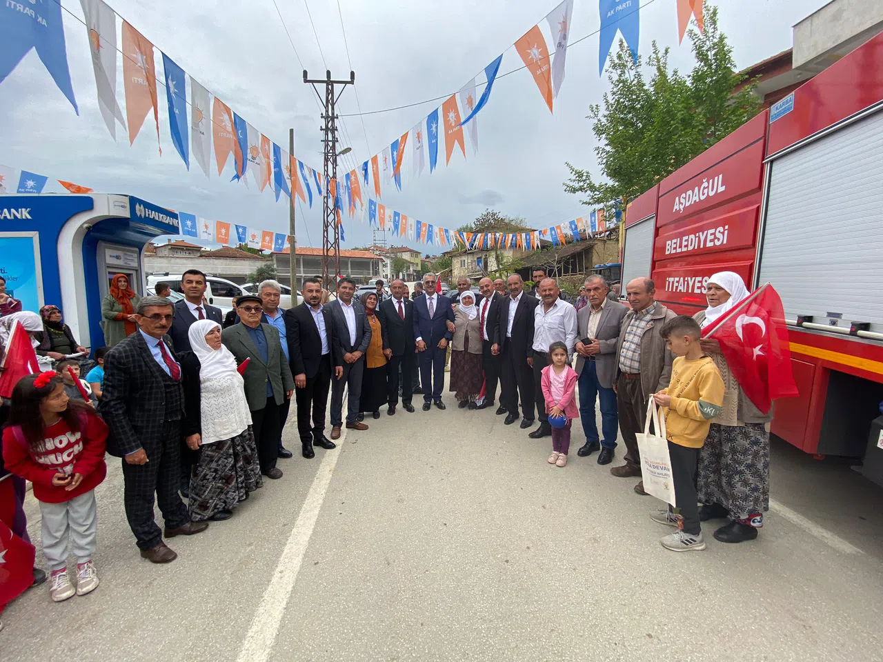 Aşdağul'da Ahlatcı’ya Sevgi Seli