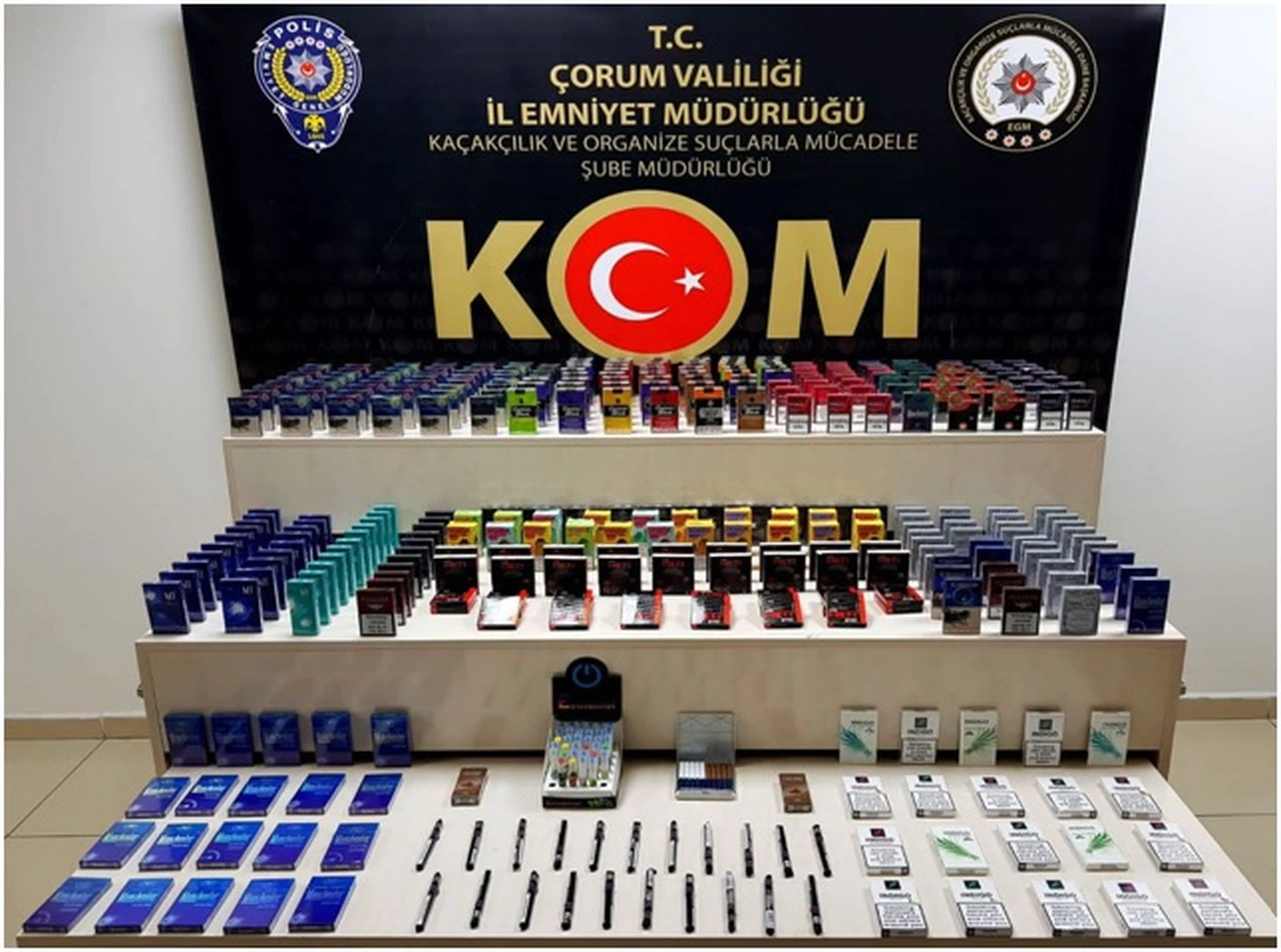 Kaçak Sigara ve Cinsel İçerikli Madde Operasyonu
