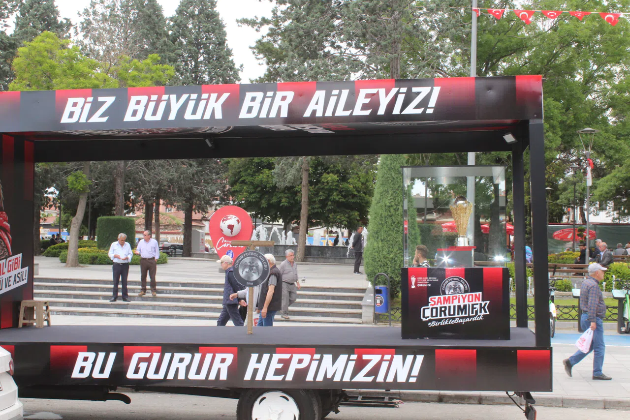 Şampiyonluk Kupası Meydanda