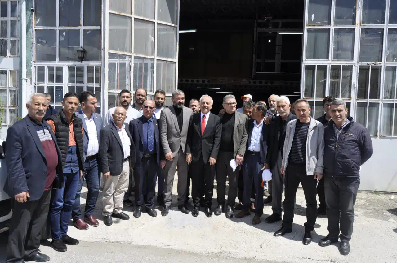 Zeki Gül Mobilyacı Esnafıyla Bir Araya Geldi