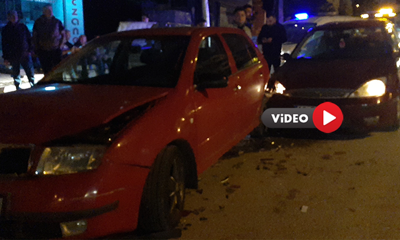 Alkollü Sürücü Aracıyla Park Halindeki Üç Otomobile Çarptı