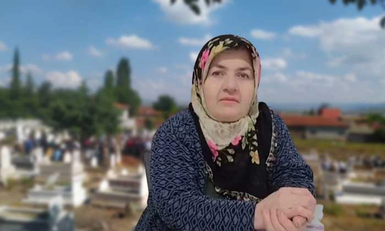 Ankara'da Oğlu Tarafından Öldürülen Kadının Cenazesi, Memleketi Çorum'da Defnedildi