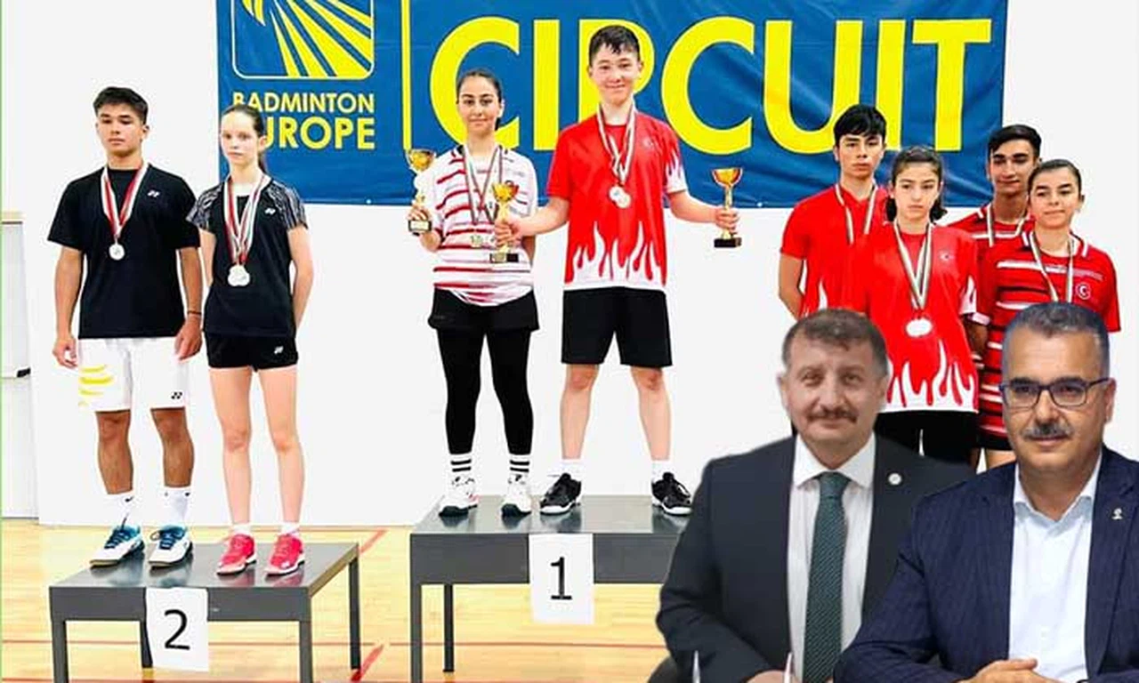 Ahlatcı ve Günay, Başarılı Gençleri Kutladı