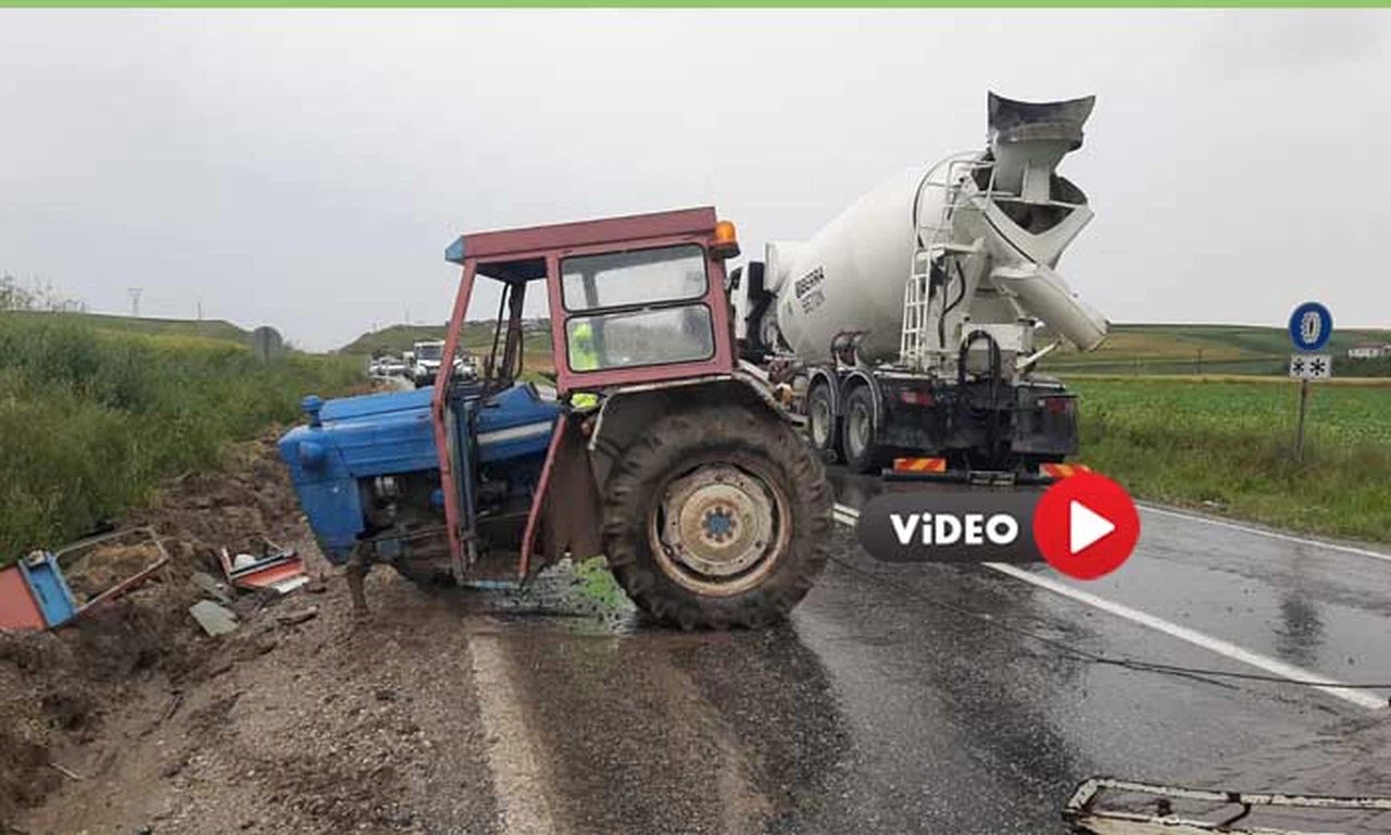 Beton Mikseri ile Traktör Çarpıştı 1 Yaralı