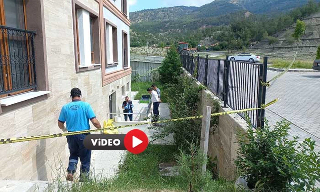 4. Kattan Düşen Yaşlı Adam Hayatını Kaybetti