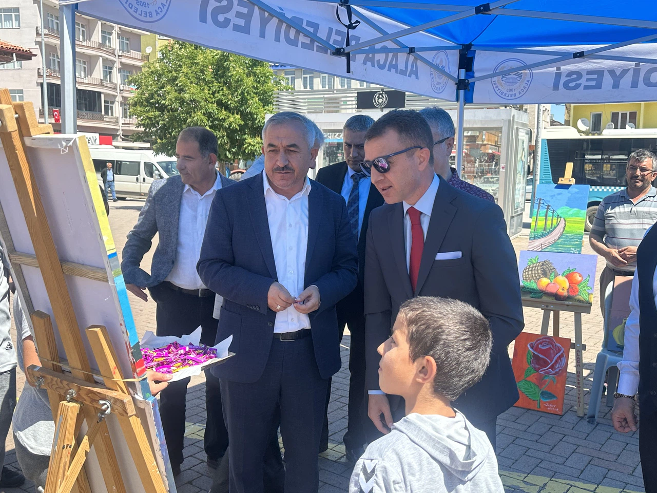Gözyaşlarına Hakim Olamadı