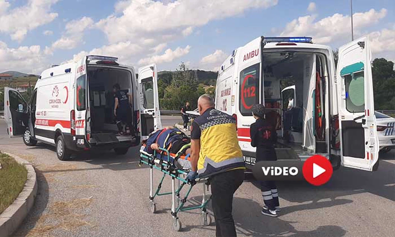 Çorum'da İki Ayrı Trafik Kazasında 8 Kişi Yaralandı