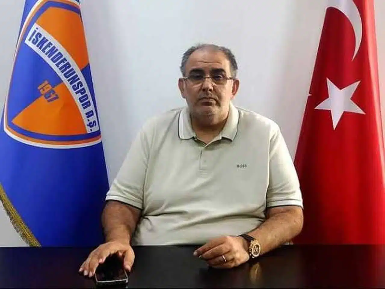 İskenderunspor’da Başkan İstifa Etti