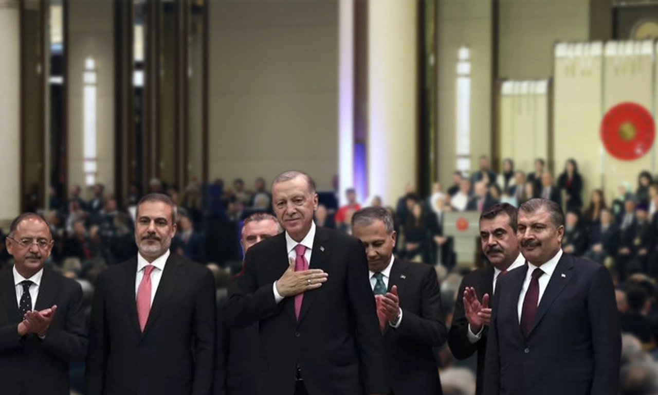 Yeni Dönemin Kabinesi Açıklandı