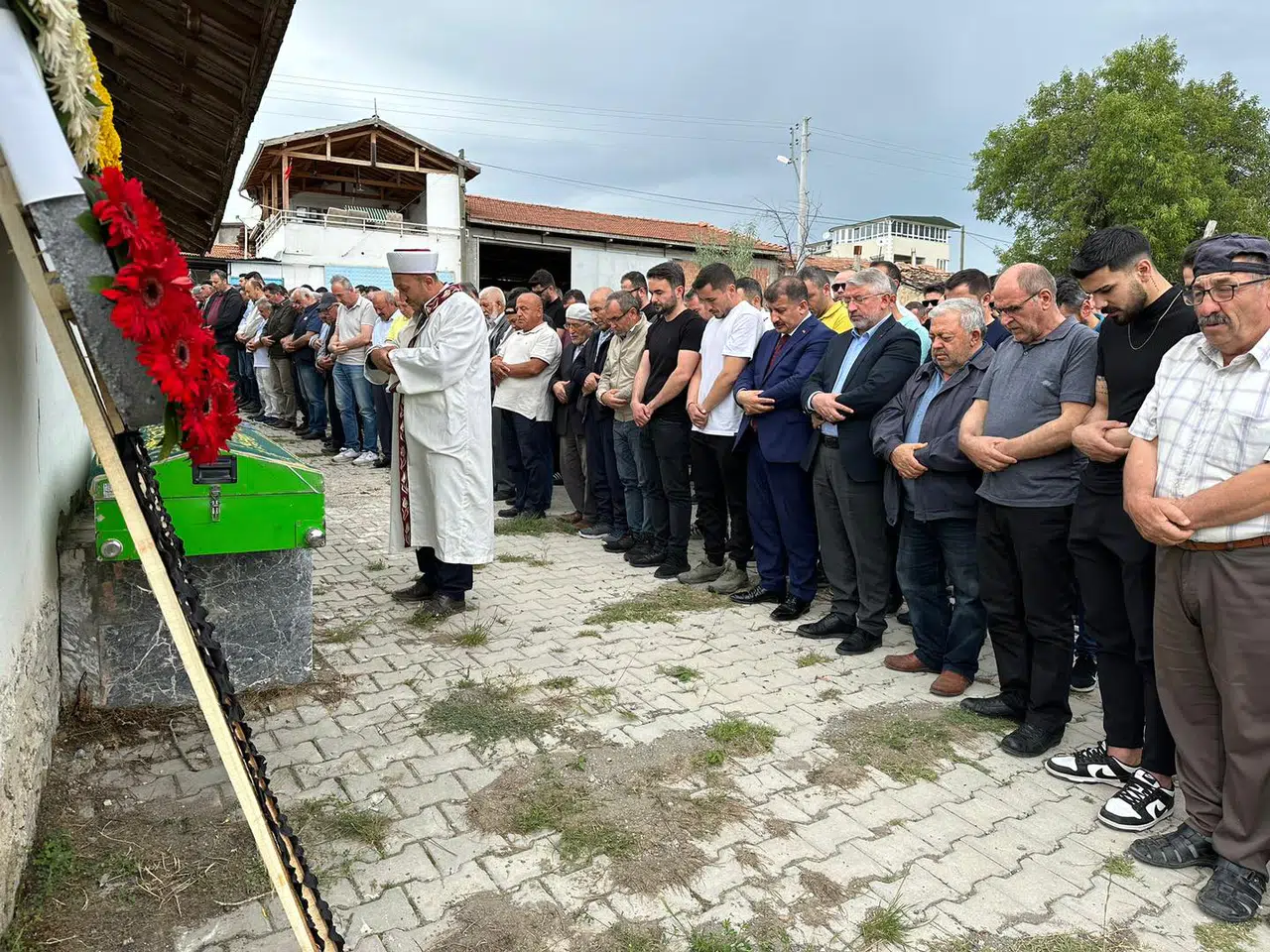 Nezihe Kaya Toprağa Verildi