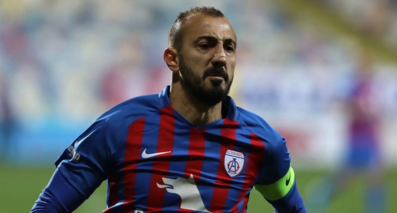 Özek, Ege’de Bir Başka!
