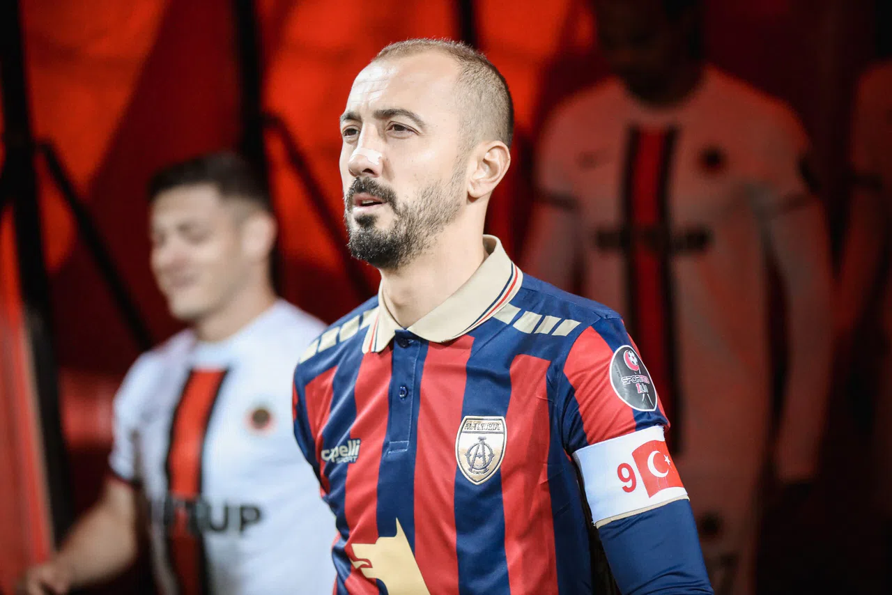Ahmet İlhan Özek, Çorum FK Yolunda