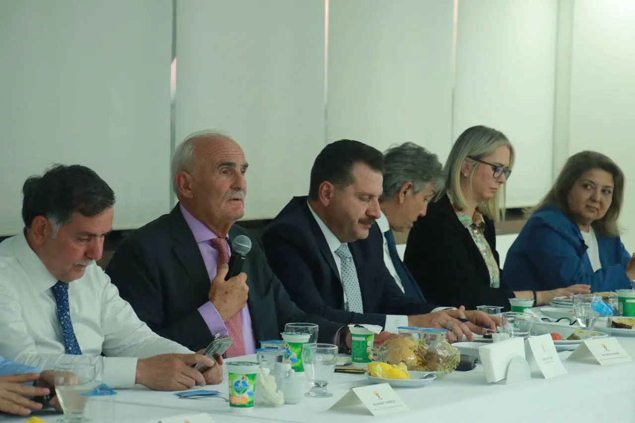 Aşgın, Belediye Başkanları ile Bir Araya Geldi