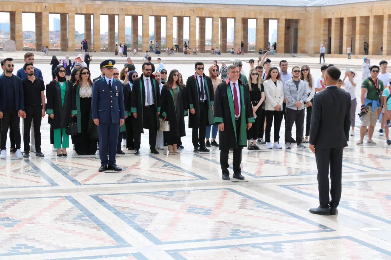 Baro Yönetimi Ata’nın Huzurunda
